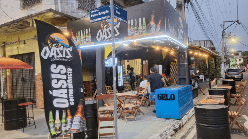 Oásis Conveniência - Bairro da Condor - Almoço em Belém - Meg Schiager